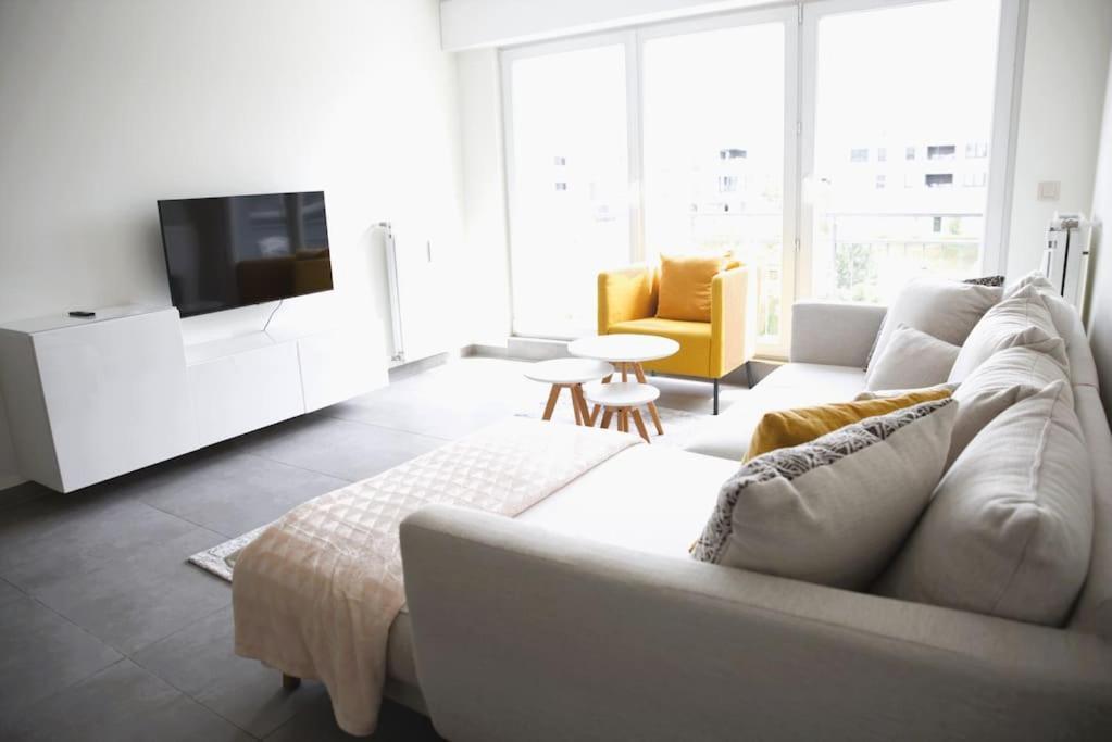 Alzingen Charming Modern 2 Bedroom Apartment מראה חיצוני תמונה