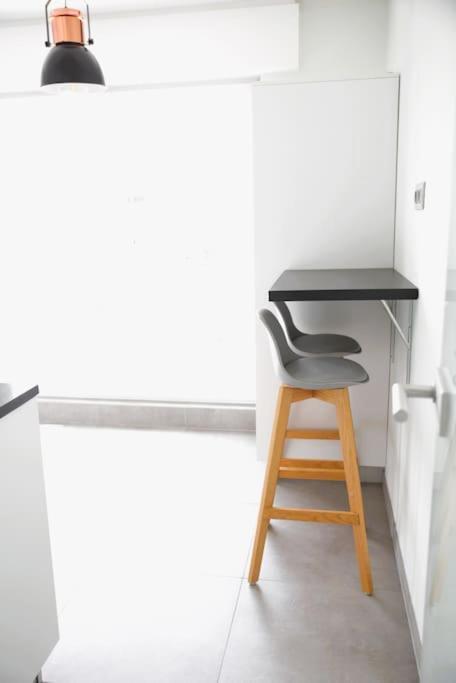 Alzingen Charming Modern 2 Bedroom Apartment מראה חיצוני תמונה